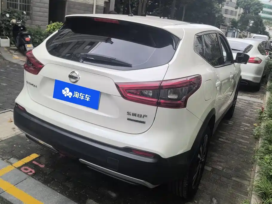 Nissan Qashqai — миниатюра 3