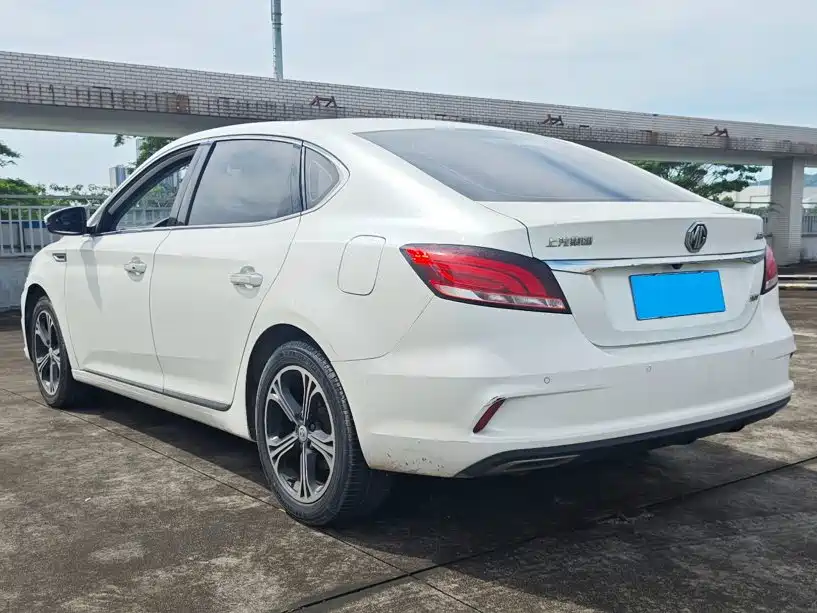 MG MG6 — миниатюра 7