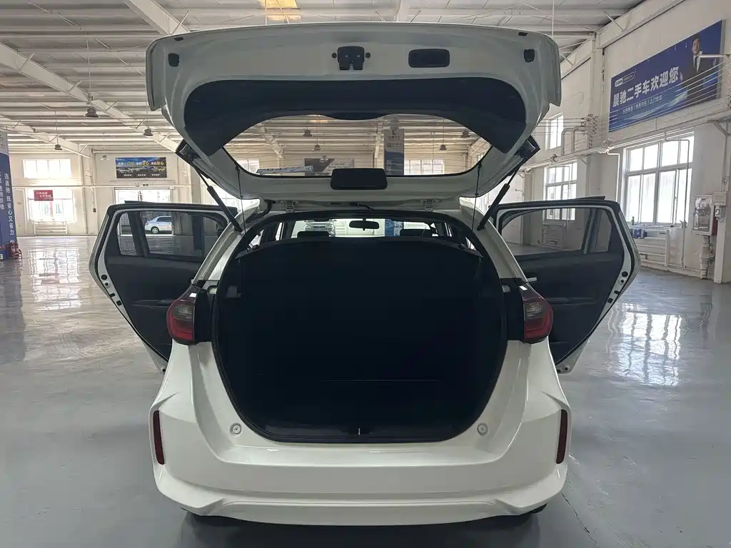 Honda Fit — миниатюра 14