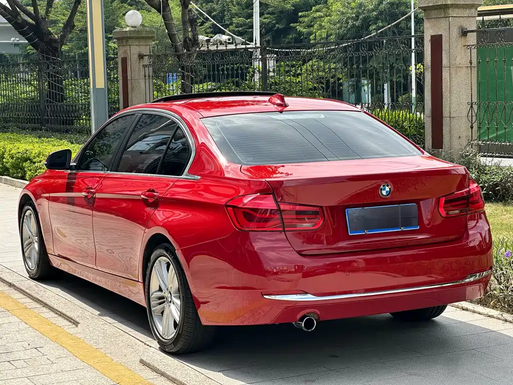 BMW 3 Series — миниатюра 10
