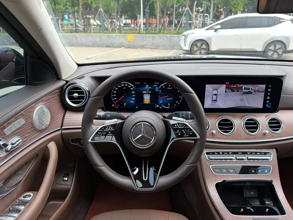 Mercedes-Benz E-Class E 2023 E 300 L Luxury