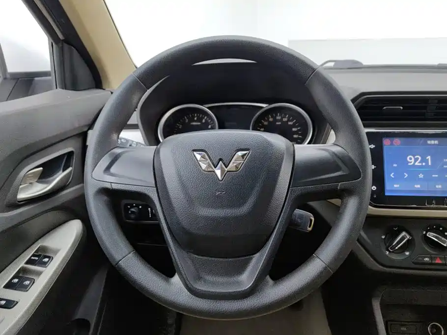 Wuling Hongguang — миниатюра 15