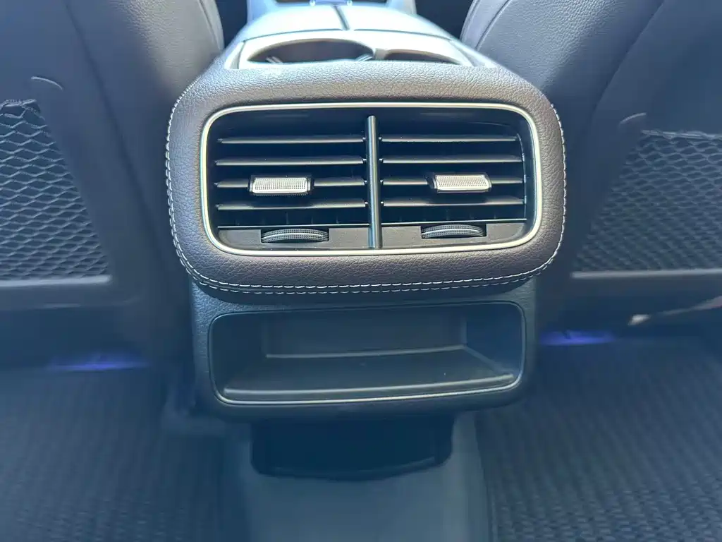 Mercedes-Benz GLE (Import) — миниатюра 20
