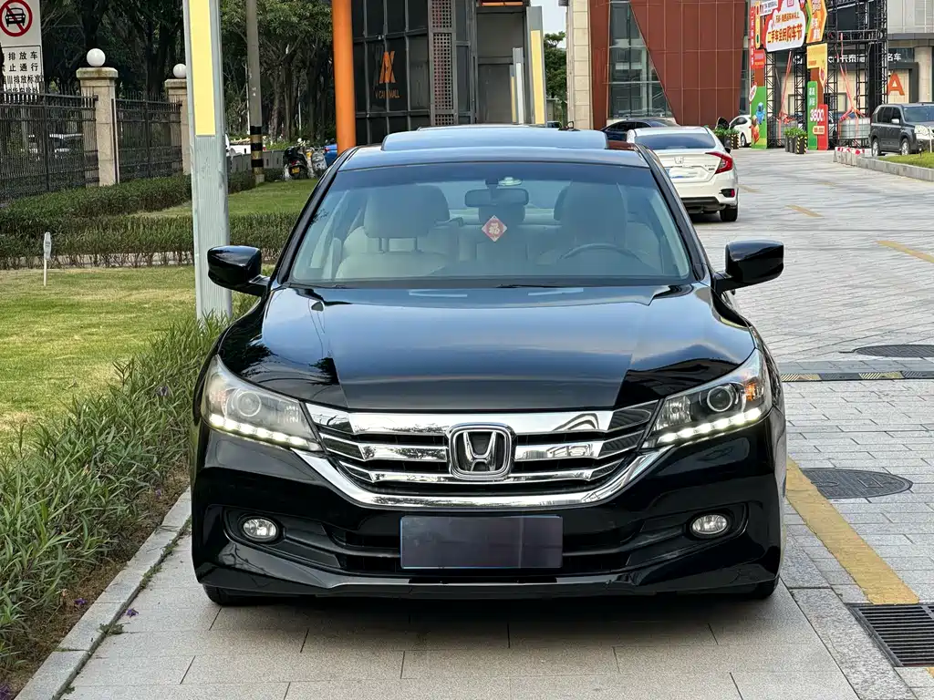 Honda Accord — миниатюра 2