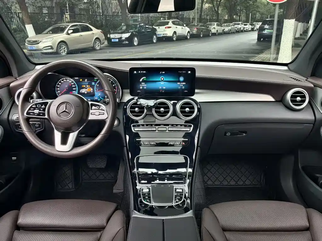 Mercedes-Benz GLC — миниатюра 5