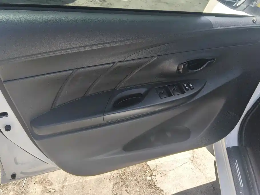 Toyota Vios FS — миниатюра 7