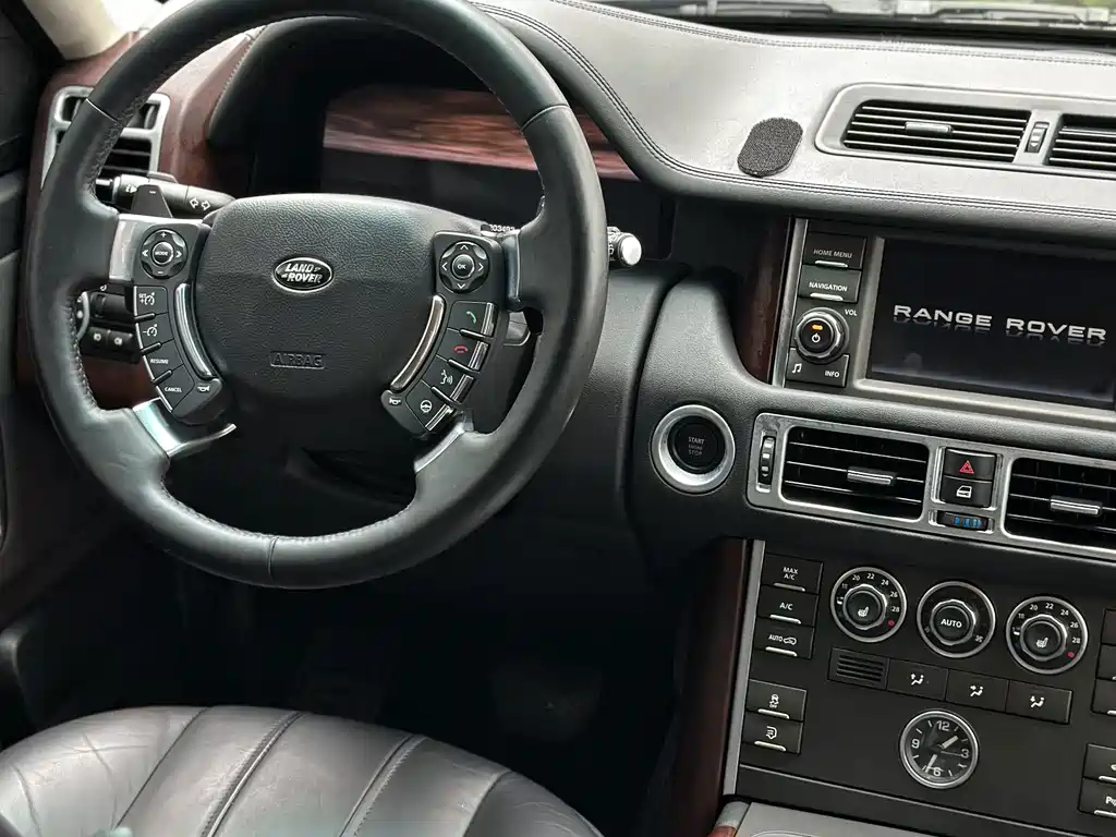 Land Rover Range Rover — миниатюра 17