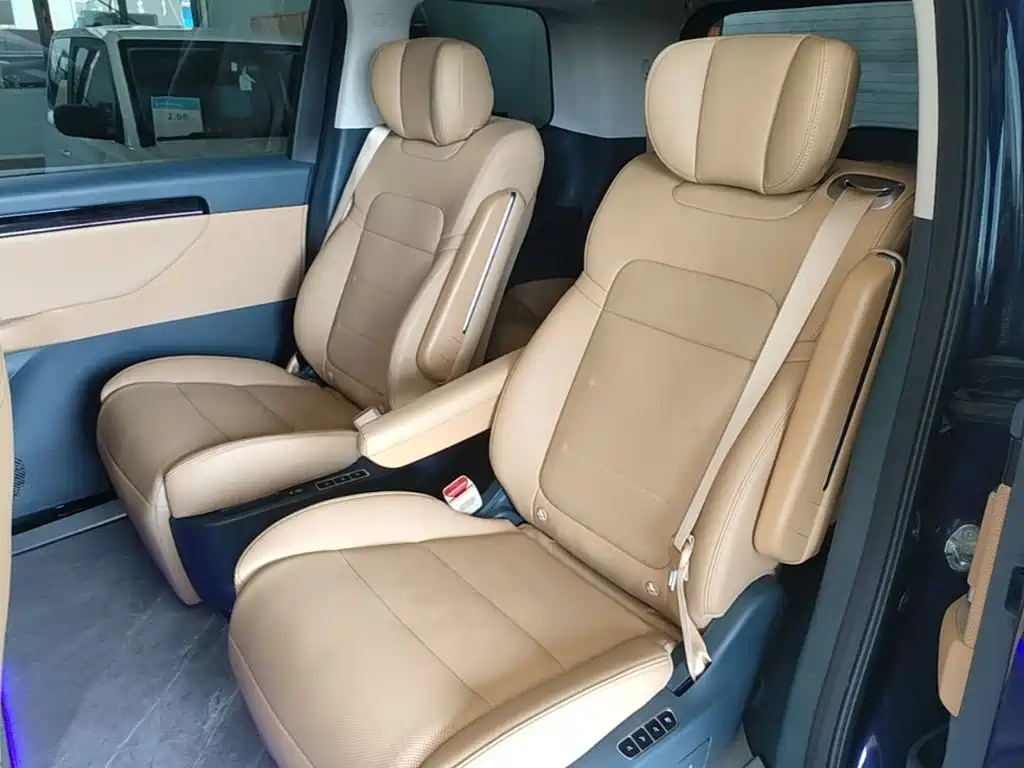 GAC Motor Trumpchi E8 PHEV — миниатюра 17