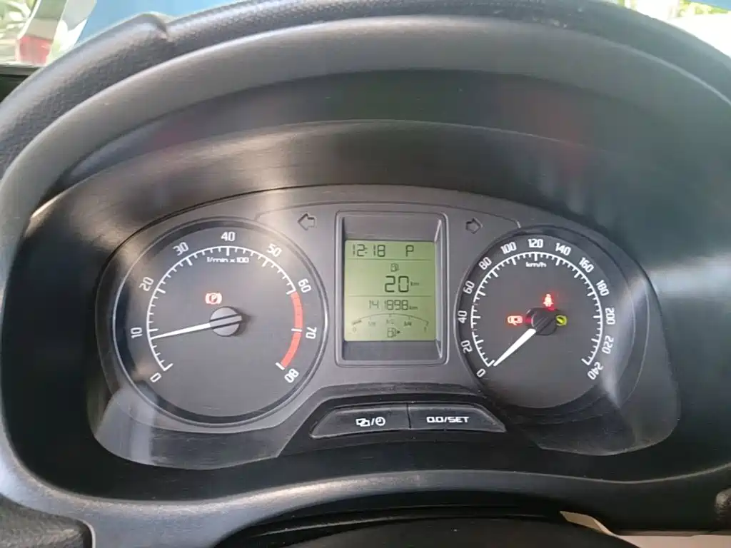 Skoda Fabia — миниатюра 12