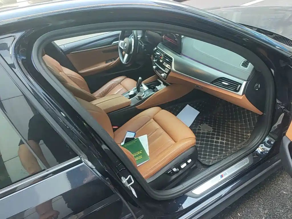 BMW 5 Series (Import) — миниатюра 19