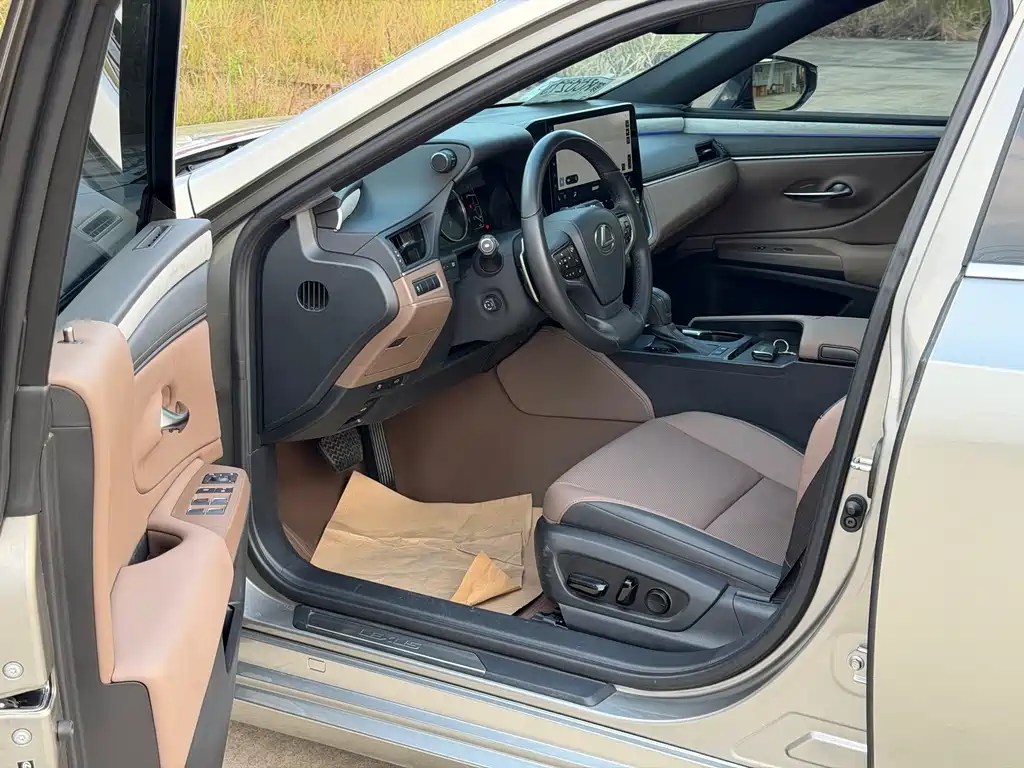 Lexus ES — миниатюра 4