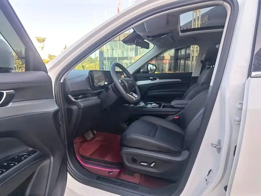 Ford Equator Sport — миниатюра 4
