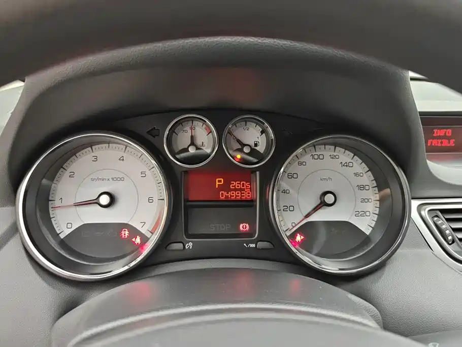 Peugeot 308 — миниатюра 14