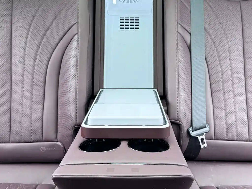 Denza Denza Z9GT — миниатюра 17