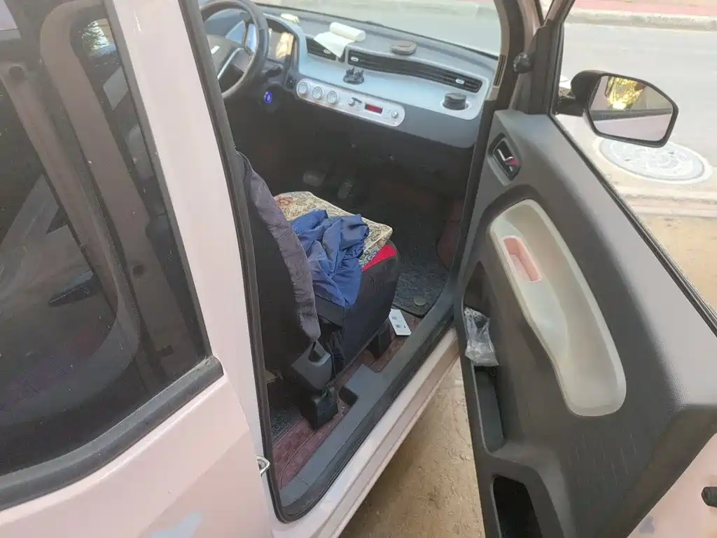 Wuling MINIEV — миниатюра 17