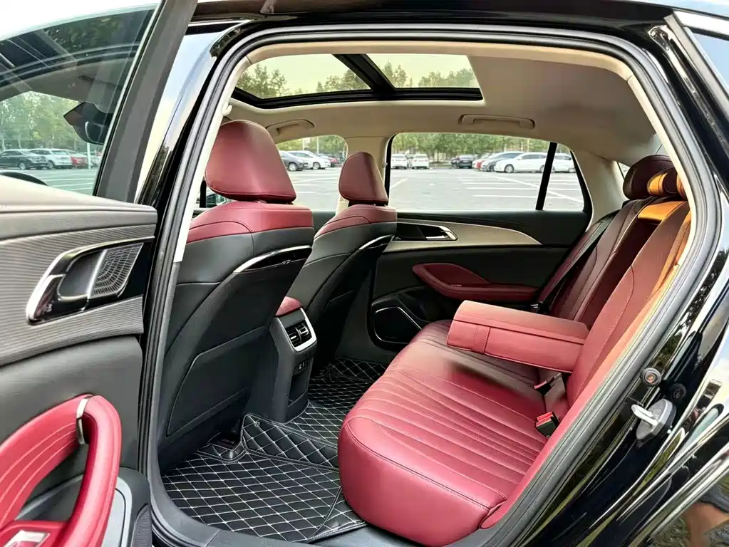 Hongqi Hongqi H5 — миниатюра 8