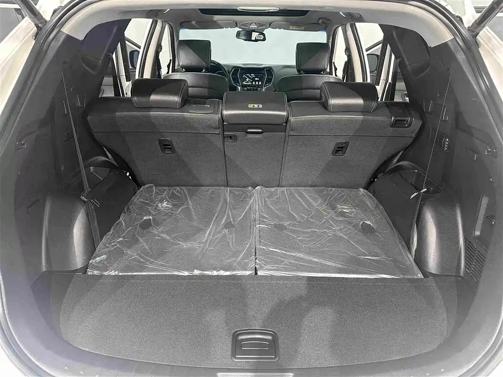 Hyundai Santa Fe — миниатюра 17