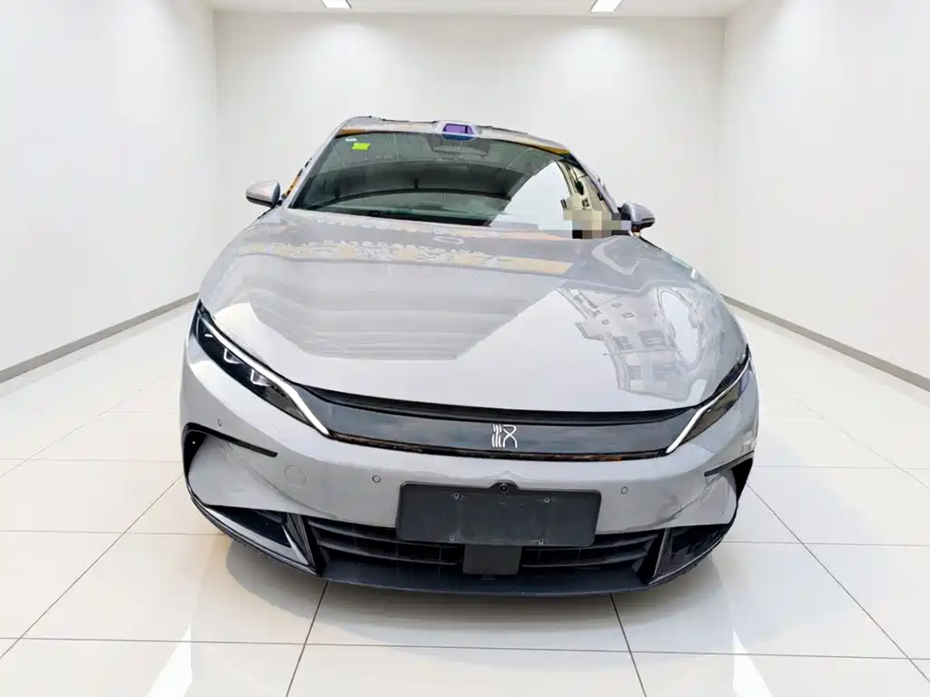 BYD Han — миниатюра 2