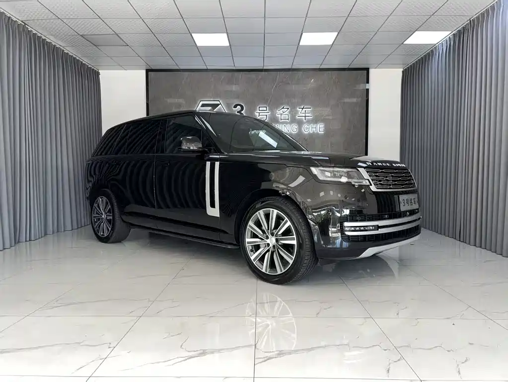 Land Rover Range Rover 2025 3.0 L6 400PS Long Wheelbase
