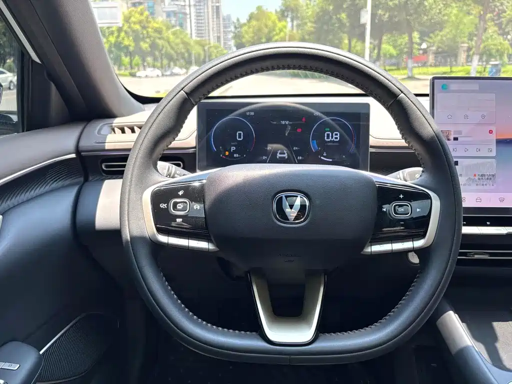 Changan Eado — миниатюра 8