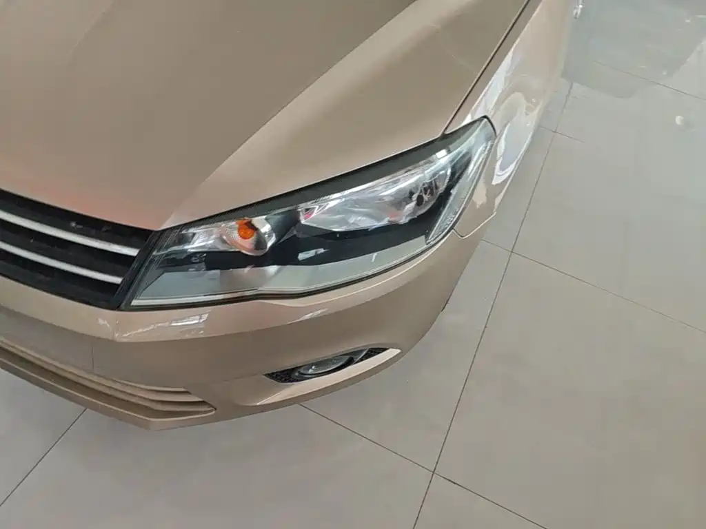 Volkswagen Jetta — миниатюра 24