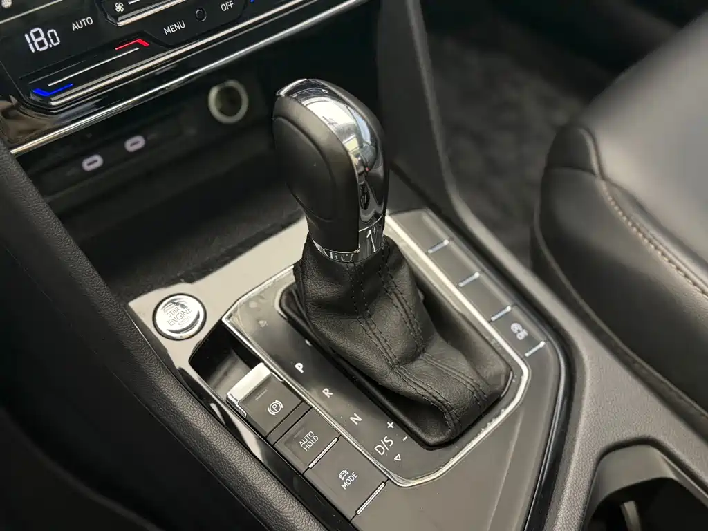 Volkswagen Tharu — миниатюра 12