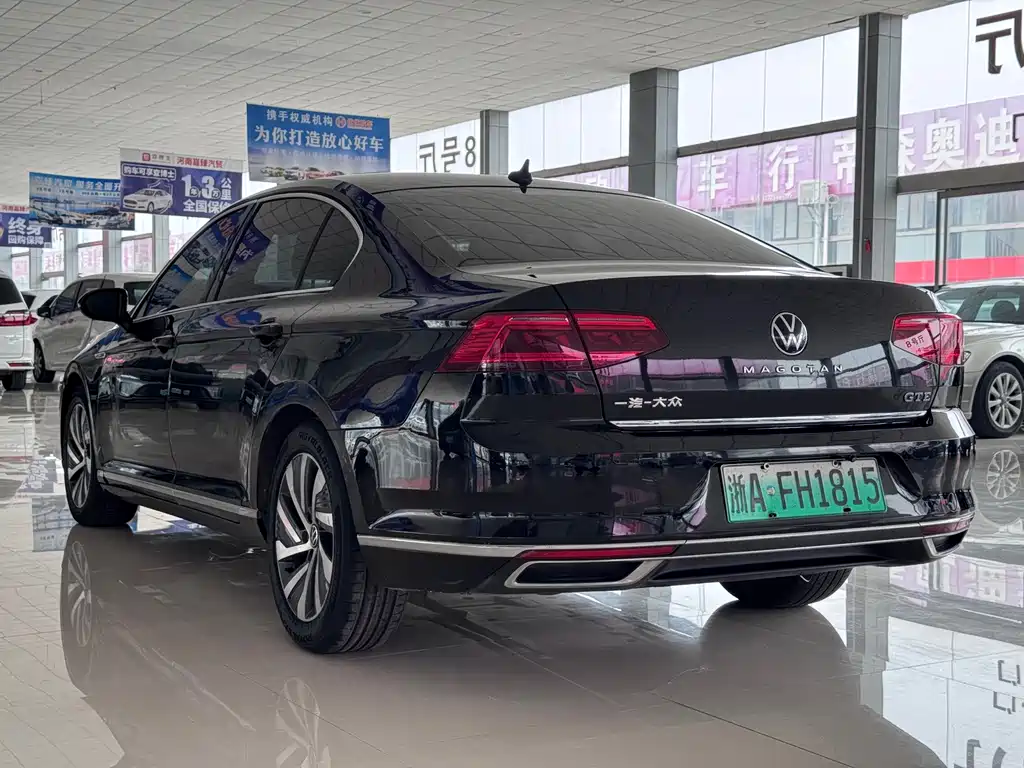 Volkswagen Magotan PHEV — миниатюра 5