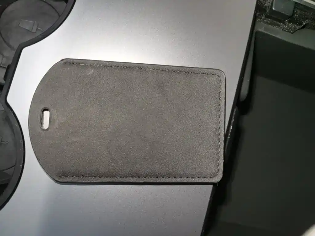 Tesla Model Y — миниатюра 9