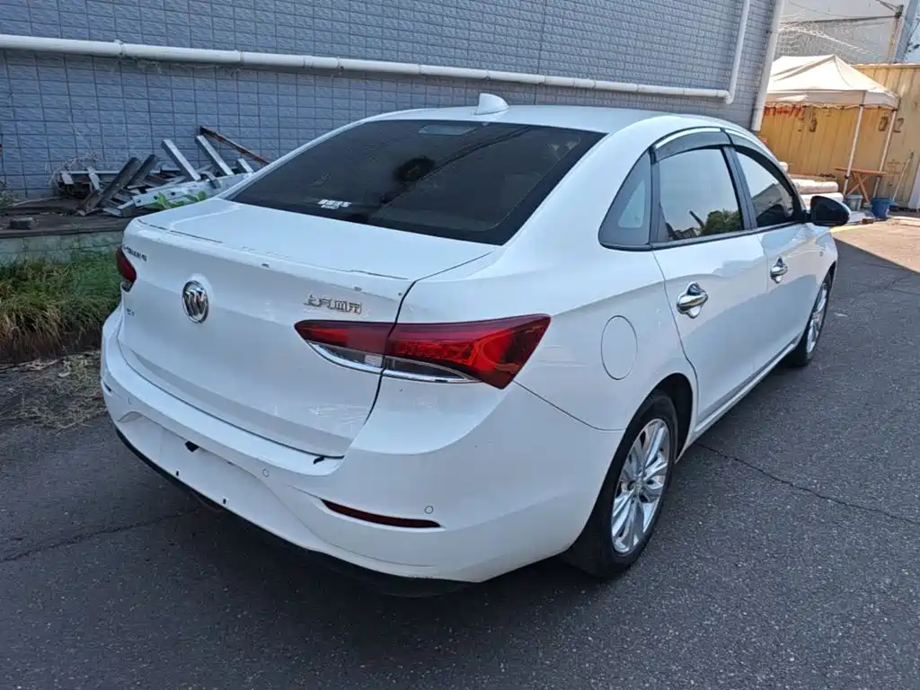 Buick Excelle — миниатюра 7