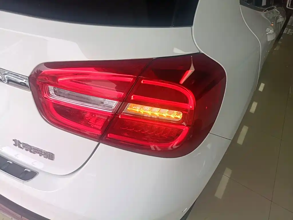 Mercedes-Benz GLA 2016 GLA 200 Fashion
