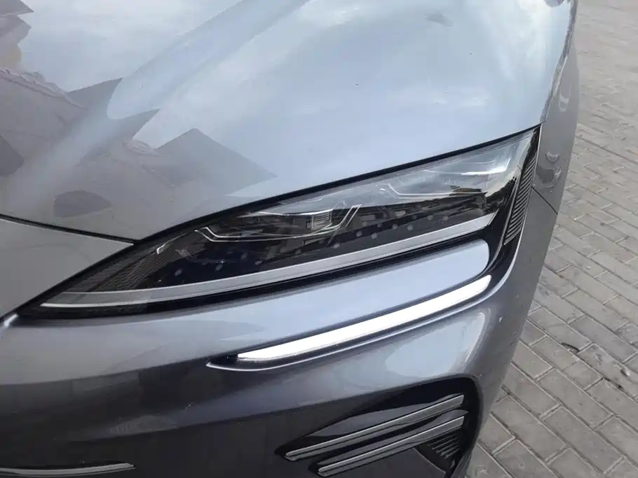 BYD PLUS New Energy — миниатюра 5
