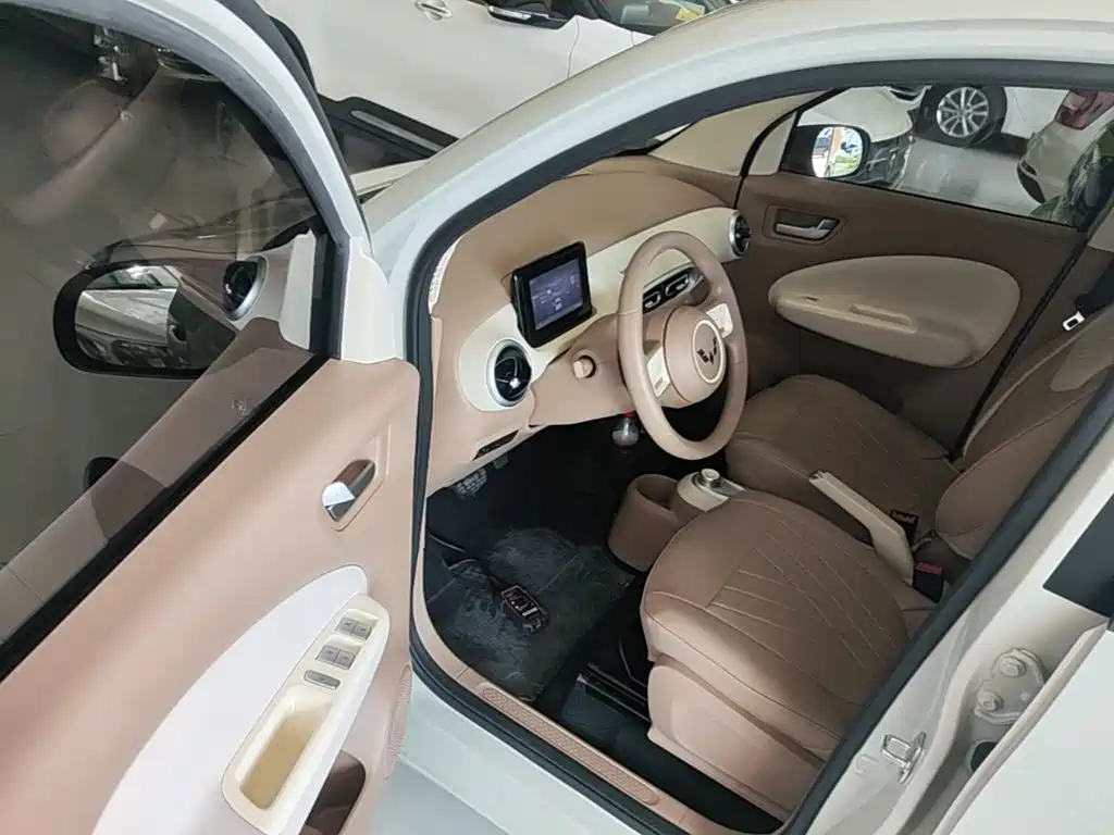 Wuling MINIEV — миниатюра 16
