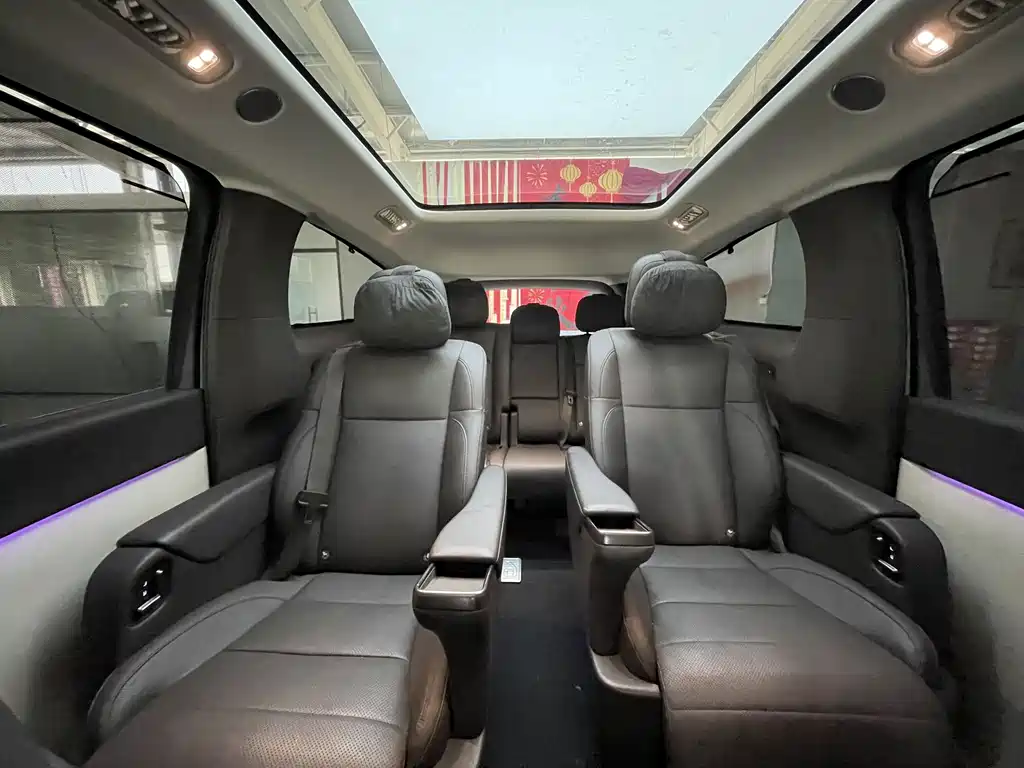 Li Auto Li MEGA — миниатюра 16