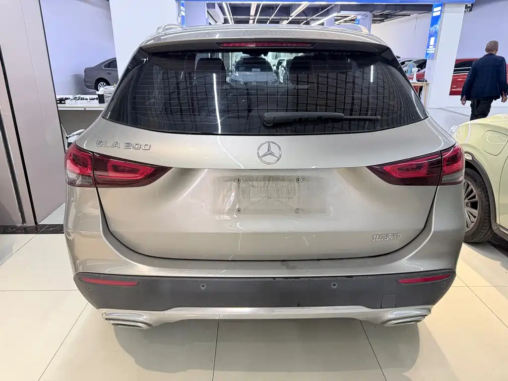 Mercedes-Benz GLA — миниатюра 8