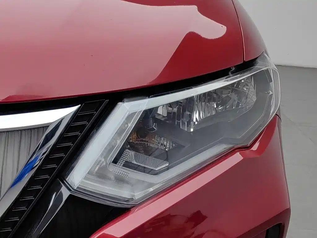 Nissan X-Trail — миниатюра 7
