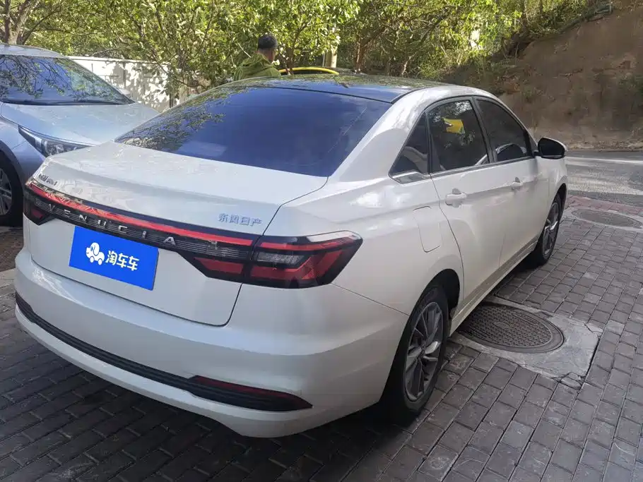 Venucia D60 — миниатюра 3