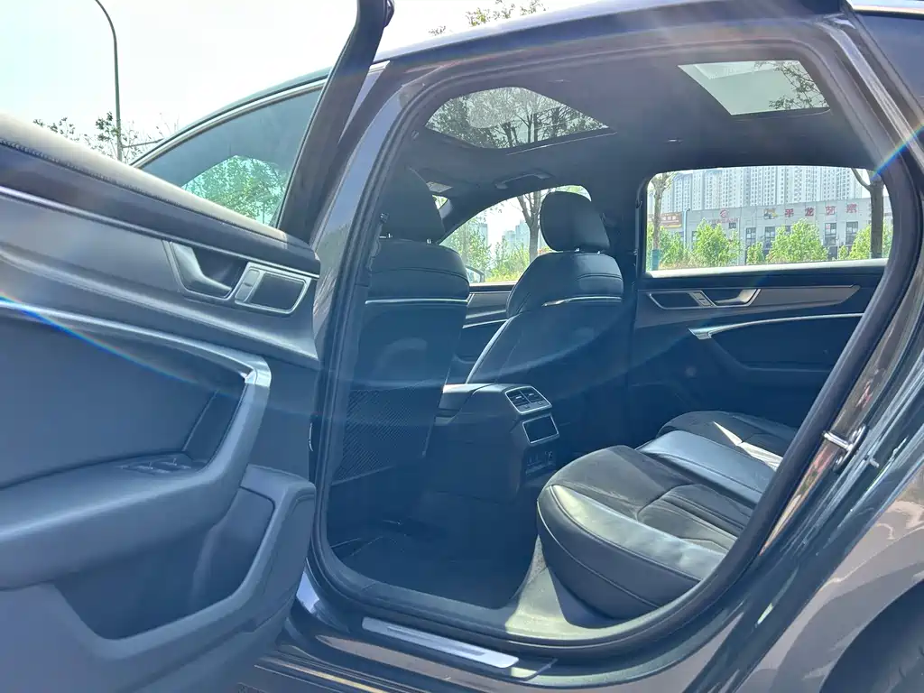Audi A6L 2024 45 TFSI