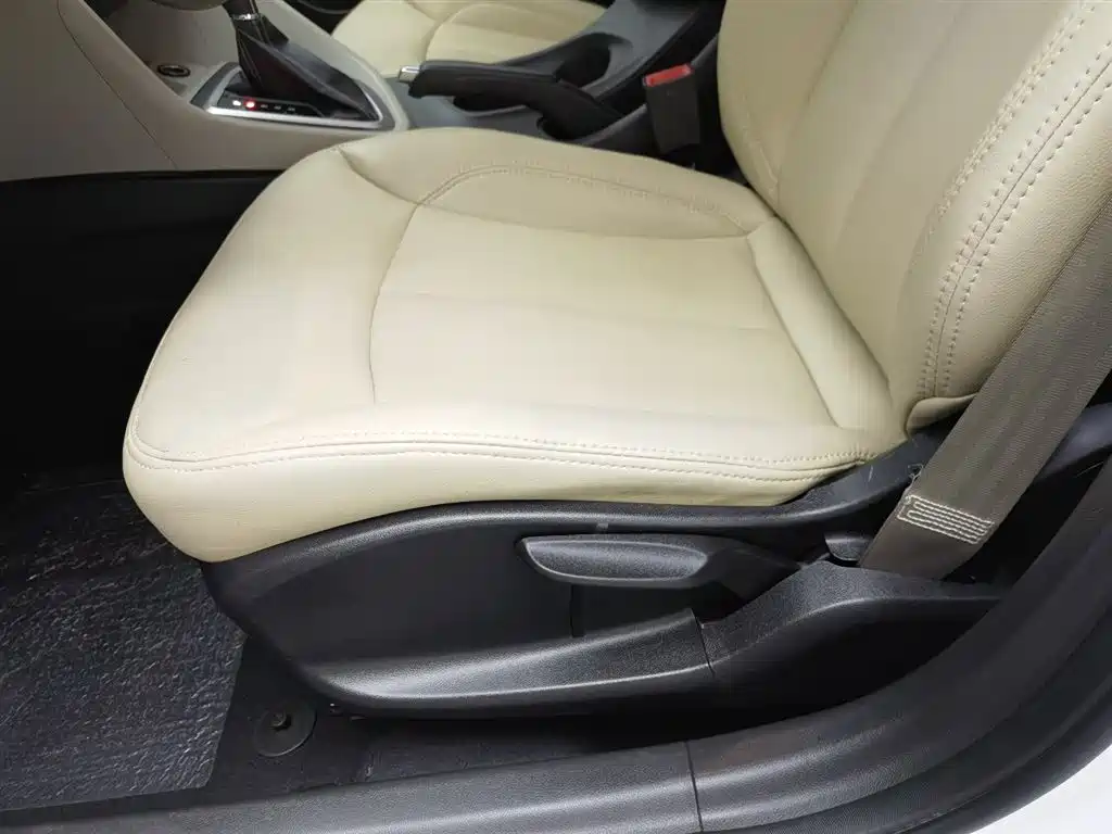 Buick Excelle — фотографии объявления, Фото 21