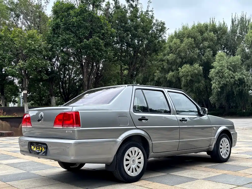 Volkswagen Jetta — миниатюра 5