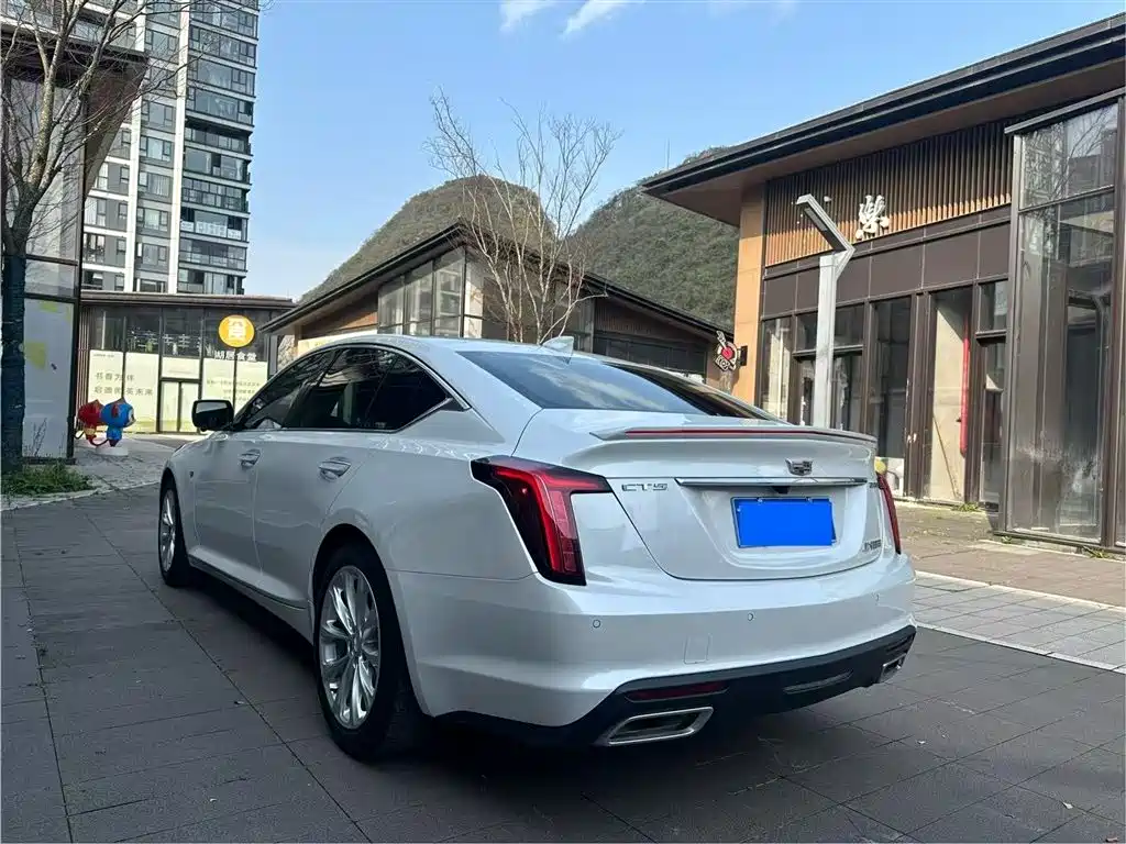 CADILLAC CT5