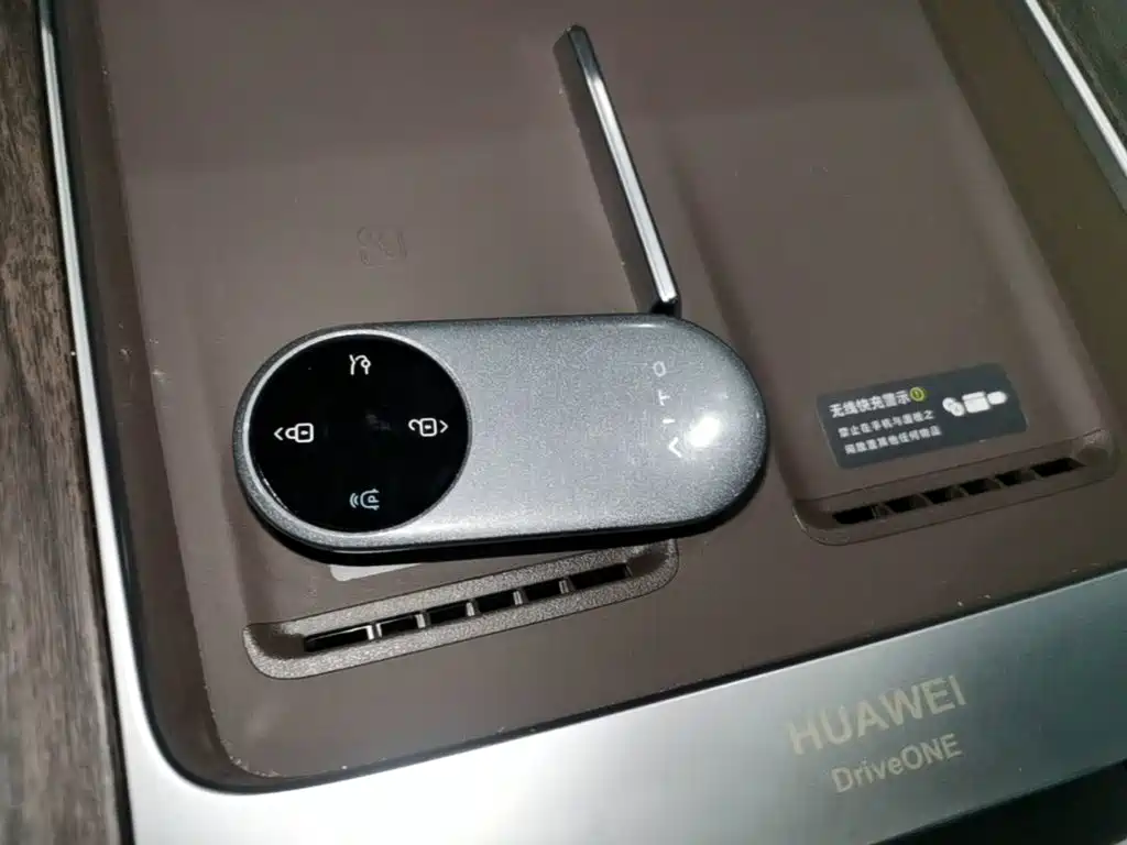 AITO AITO M7 — миниатюра 9