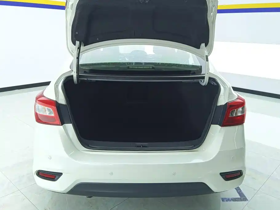 Nissan Sylphy — миниатюра 4