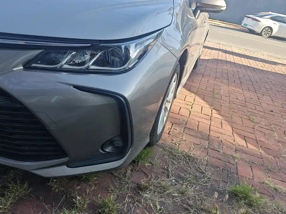 Toyota Corolla — миниатюра 5