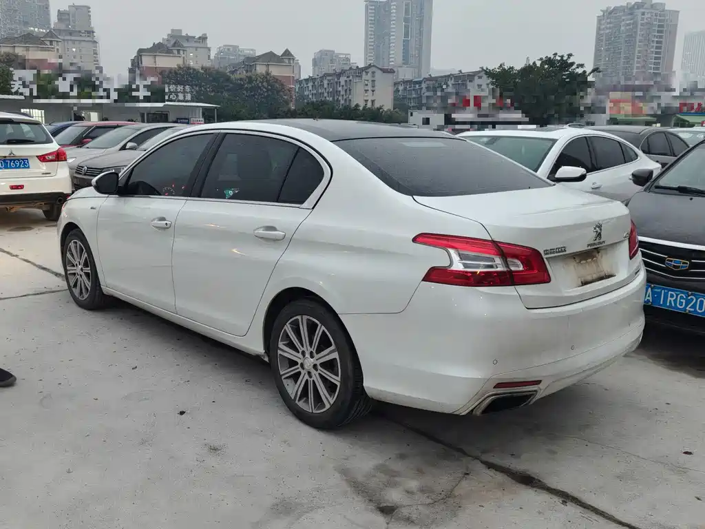 Peugeot 408 — миниатюра 4
