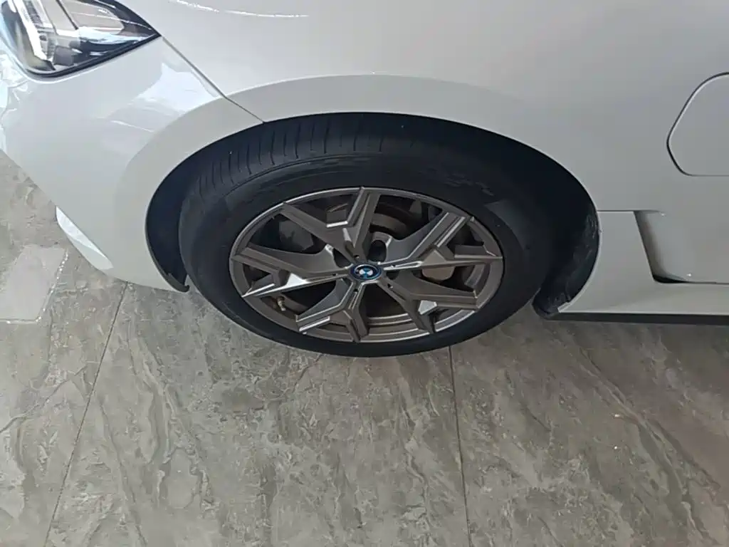 BMW i3 — миниатюра 23