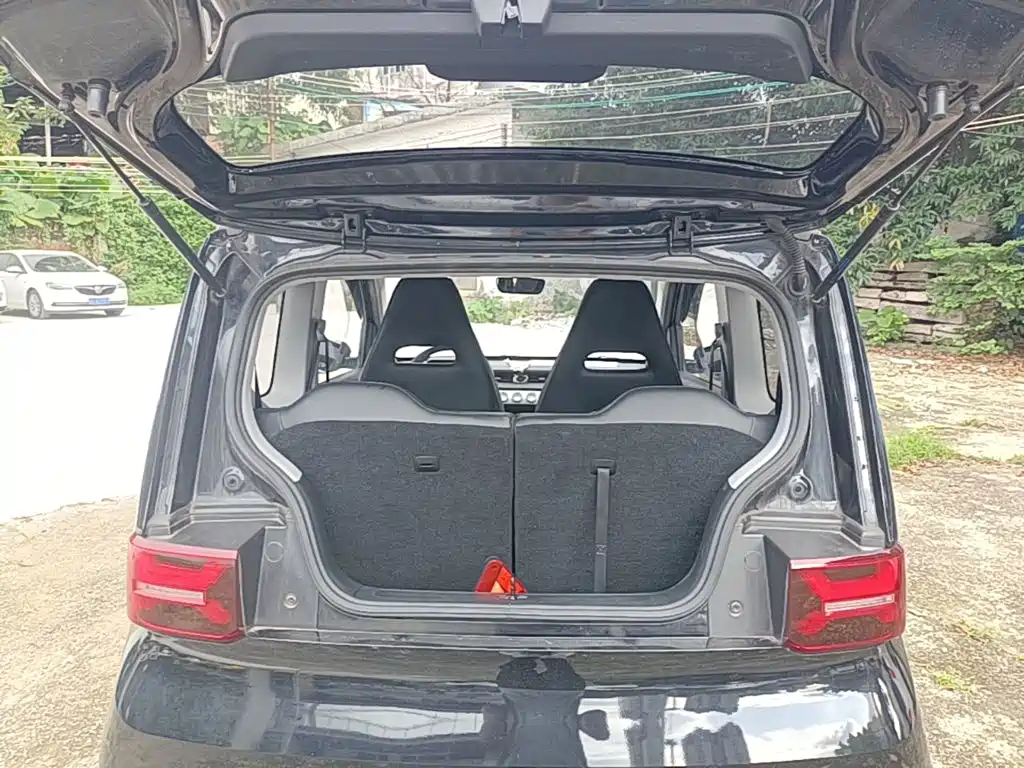 Wuling MINIEV — миниатюра 19