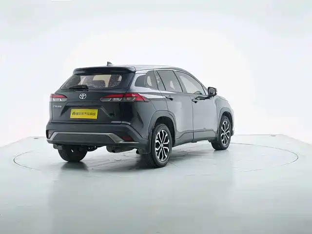 Toyota Frontlander — миниатюра 8