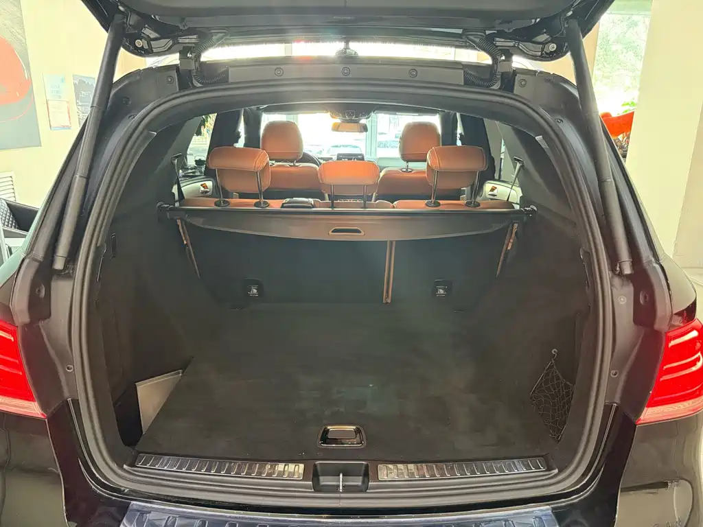 Mercedes-Benz GLE (Import) — миниатюра 19
