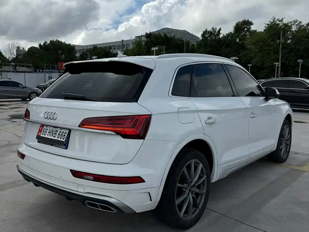 Audi Q5L — миниатюра 8