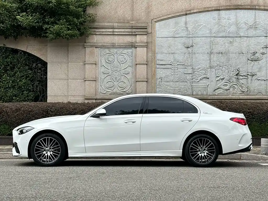 Mercedes-Benz C-Class — миниатюра 22